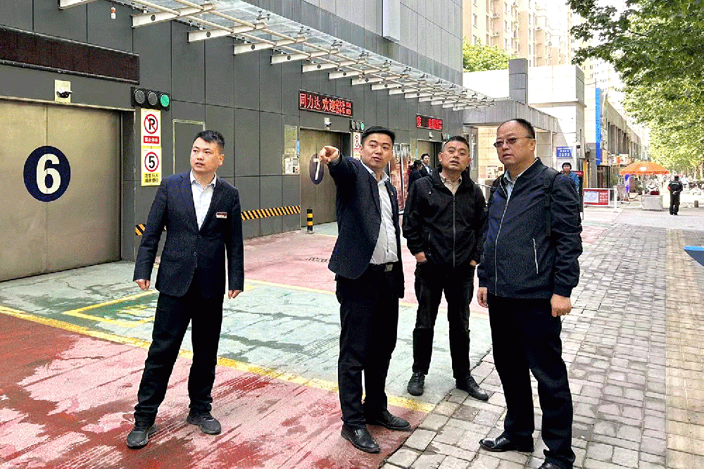 1683603176156727.gif 01.gif