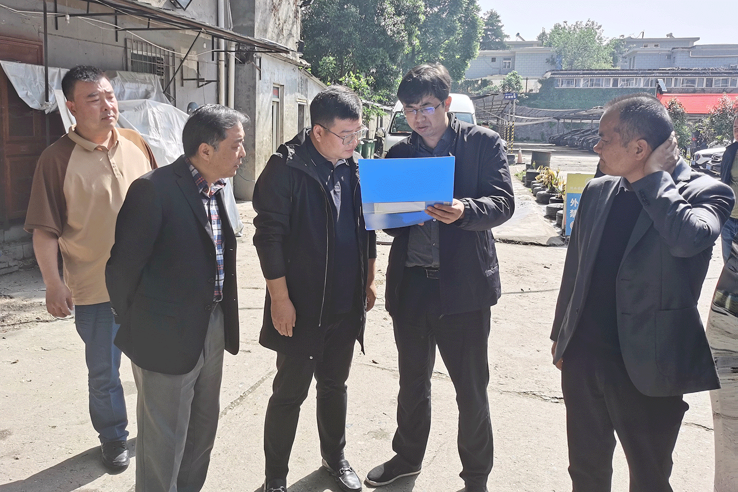 1683603236204283.gif 02.gif